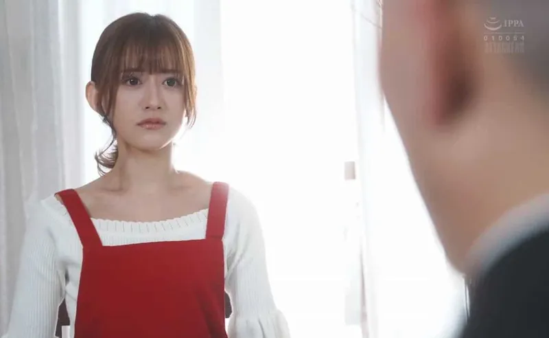 Người vợ bán thân thanh toán khoản nợ cho ông chồng suốt một năm mà chồng yêu không hề hay biết